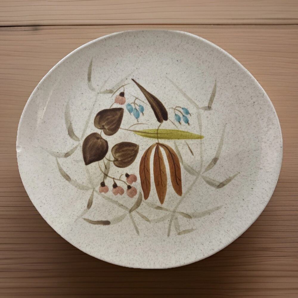 Vintage Red Wing Pottery Random Harvest Lunch / Salad Plates 8.5" Futura MCM